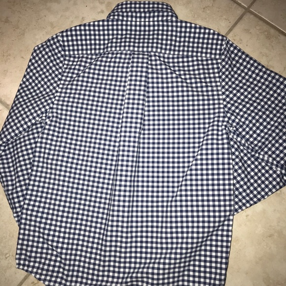 Vineyard vines button down - Picture 3 of 5